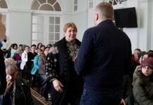 Державні нагороди посмертно: у Чернігові вручили відзнаки родинам воїнів