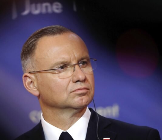 «Мы верим, что войне скоро конец». ZEN.com хочет принять участие в восстановлении Украины – Дуда