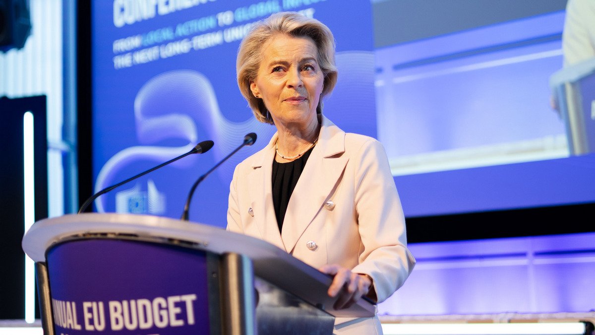 Еврокомиссия подала Совету ЕС предложение о выделении Украине 45 млрд евро