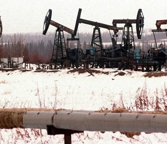 Bloomberg: Дорогая нефть не вытянет экономику России из кризиса