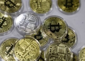 Биткоин подскочил выше $70 000 впервые с марта