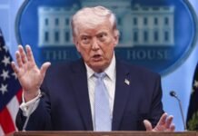 Трамп заявил, что ведет переговоры с Ираном о пошлинах и ослаблении санкций