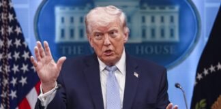 Трамп заявил, что ведет переговоры с Ираном о пошлинах и ослаблении санкций