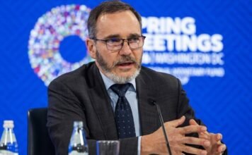 МВФ: мир оказался перед угрозой третьей за 17 лет рецессии