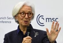 «Капитан не покинет корабль». Лагард заявила, что не будет досрочно уходить с должности