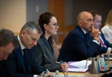 МВФ отложил на год НДС для ФОП. Теперь основное требование – налог на посылки