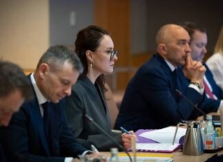 МВФ отложил на год НДС для ФОП. Теперь основное требование – налог на посылки