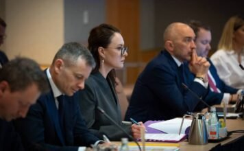 МВФ отложил на год НДС для ФОП. Теперь основное требование – налог на посылки