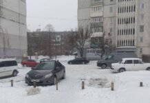 Від стовпчиків до літнього майданчика: у Чернігові знесуть понад 30 об‘єктів