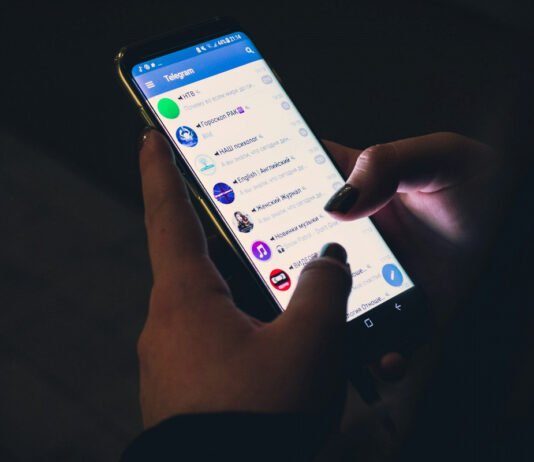 Блокировки начались? Россияне массово жалуются на сбои в работе Telegram