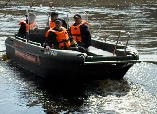 На Чернігівщині відновили пошуки тіла 7-річного хлопця, який потонув у Снові понад рік тому