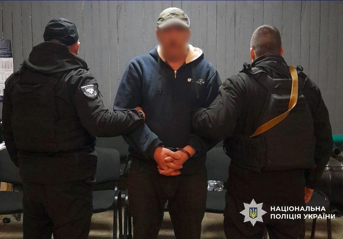 На Чернігівщині п‘яний чоловік погрожував підірвати в магазині гранату: чим все закінчилося