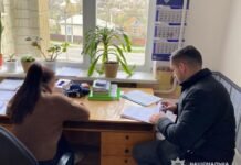 «Непридатний» за гроші: лікарка ВЛК на Чернігівщині отримала підозру