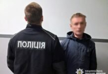 Вдарив стільцем по голові: у Чернігові 46-річний чоловік побив співмешканку