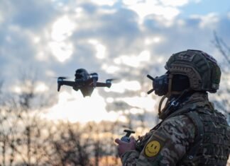 «Будет больно»: Украина испытала новые FPV-дроны и отправляет их на фронт, — «Флеш»