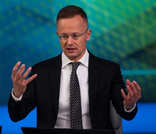 «Украинцы были заинтересованы в поражении «Фидес»: Сийярто рассказал, почему Орбан проиграл на выборах