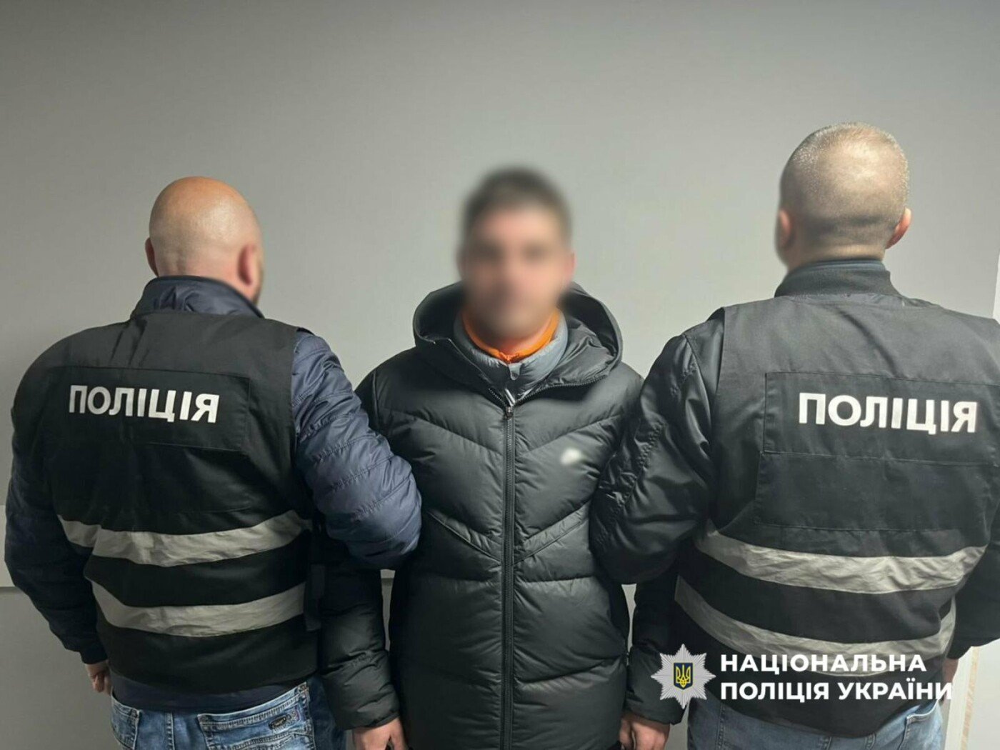 Раптово виник конфлікт: на Чернігівщині двоє чоловіків побили посеред вулиці мешканця Ніжина