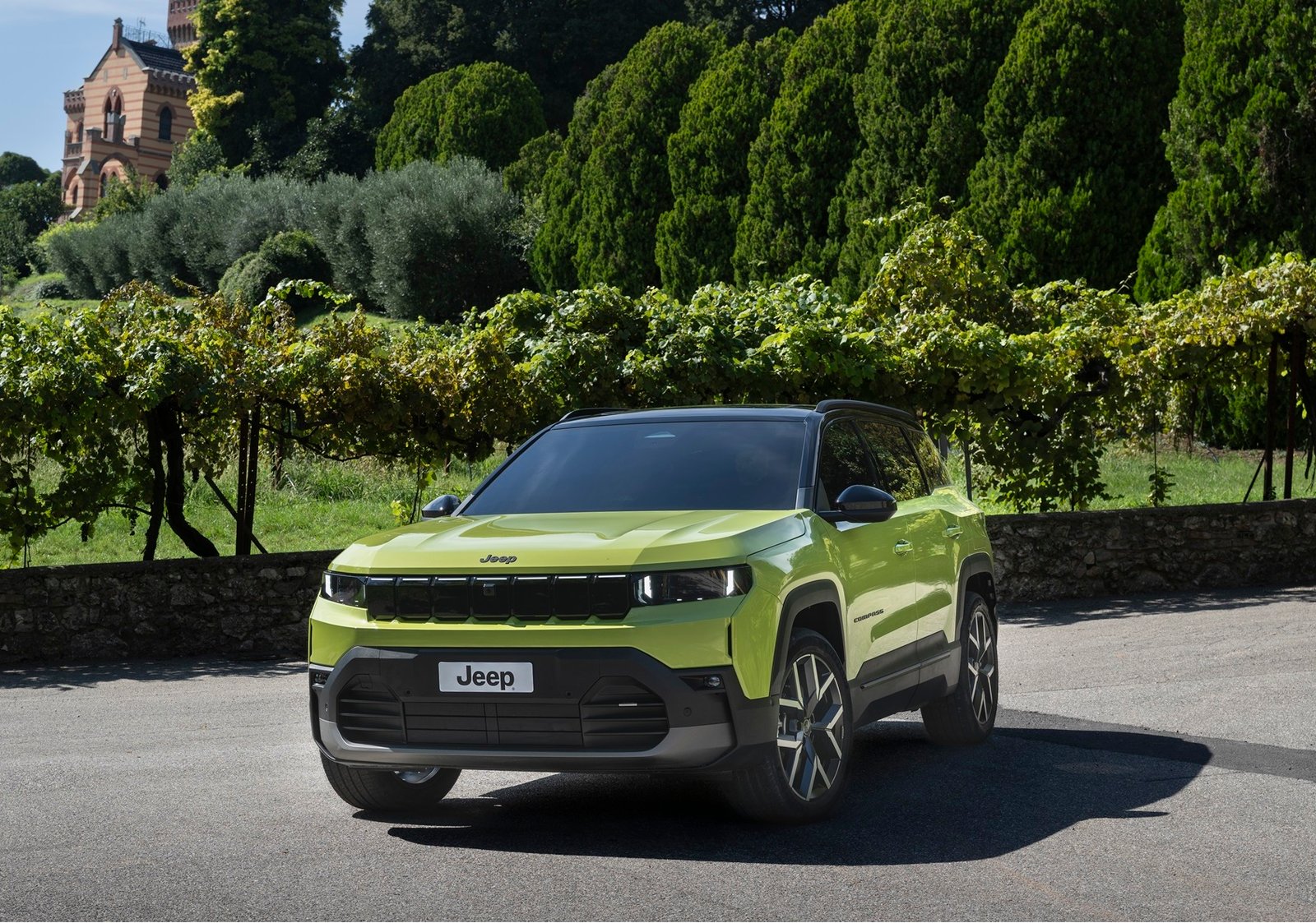 На украинский рынок выходит новый Jeep Compass 2026 с расходом 5,6 л на 100 км (фото)