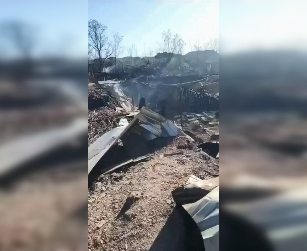 Авиация ВСУ ударила ракетой по блиндажу ВС РФ на линии фронта: руины и «братская могила» (видео)