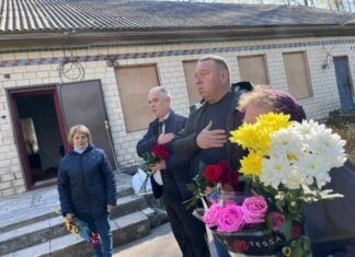 У селах на Чернігівщині меморіальні дошки встановили в зоні камер відеоспостереження