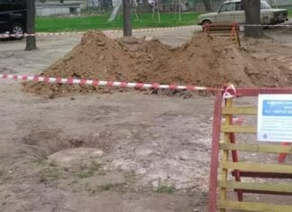 У Чернігові продовжать ремонт водопроводу на проспекті Лук’яненка через зруйновану ділянку труби