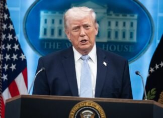 Трамп сдает назад: как удалось остановить смертельно опасный шантаж президента США