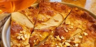 Суботній рецепт: сирна піца з грушею і брі