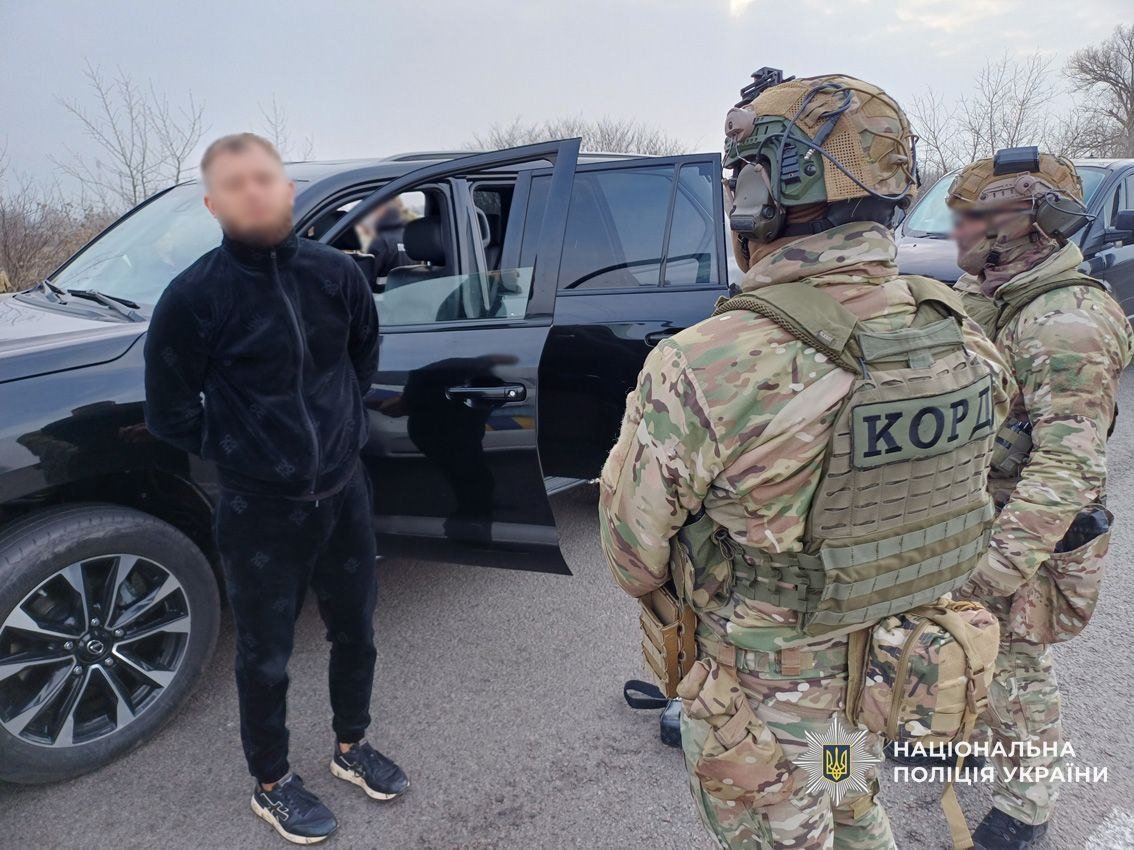 «Масажні салони» в Європі та зарплата 4000 євро: мешканка Чернігівщини вербувала жінок для проституції