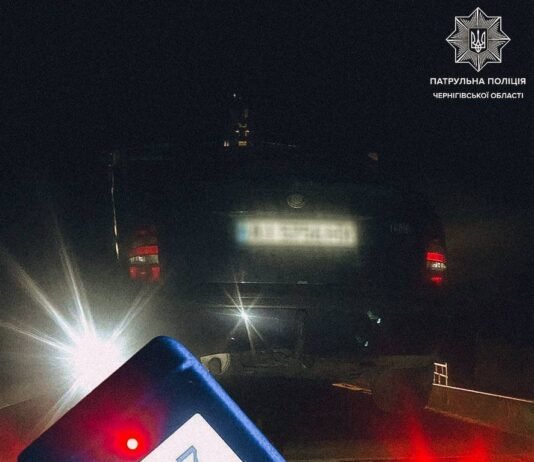 У Чернігові вночі патрульні зупинили водія в алкогольному сп‘яніння: драгер показав 2,77 проміле