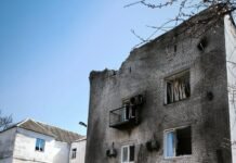 У Чернігові внаслідок атаки рф пошкоджено 30 вікон і балконних рам у будинках і 35 вікон в адмінбудівлях