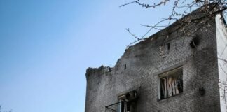 У Чернігові внаслідок атаки рф пошкоджено 30 вікон і балконних рам у будинках і 35 вікон в адмінбудівлях