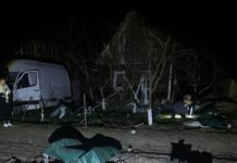 Ворог атакував Чернігівщину дронами: двоє поранених, пошкоджено лікарню та енергооб‘єкт