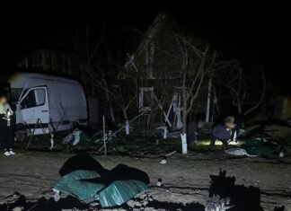 Ворог атакував Чернігівщину дронами: двоє поранених, пошкоджено лікарню та енергооб‘єкт