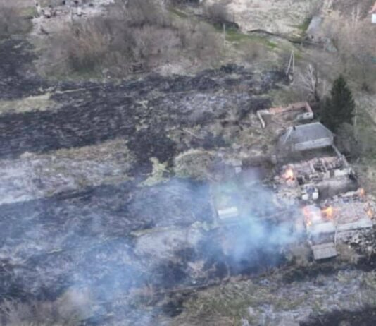 Ворог атакував Чернігівщину дронами: знищено будинок в Новгород-Сіверському, пошкоджені оселі