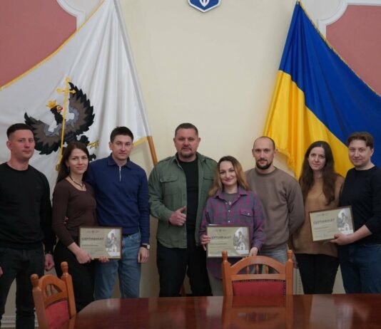 У Чернігові молодим сім‘ям вручили сертифікати на пільгове житло