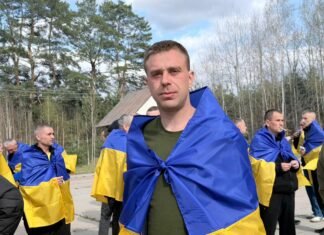 Ще 193 українські воїни повертаються додому з російського полону