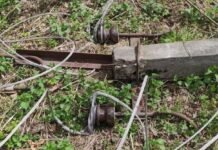 Обірвані дрони, короткі замикання та пошкоджені опори: на Чернігівщині ліквідовують наслідків негоди