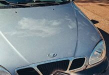 У Чернігові зупинили авто з пошкодженнями після ДТП: водій виявився напідпитку