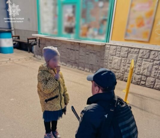 Залишила вдома на бабусю: у Чернігові розшукали зниклу 6-річну дівчинку