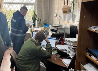 Зняла з військового обліку щонайменше 11 осіб: на Чернігівщині військовослужбовиці ТЦК повідомили про підозру