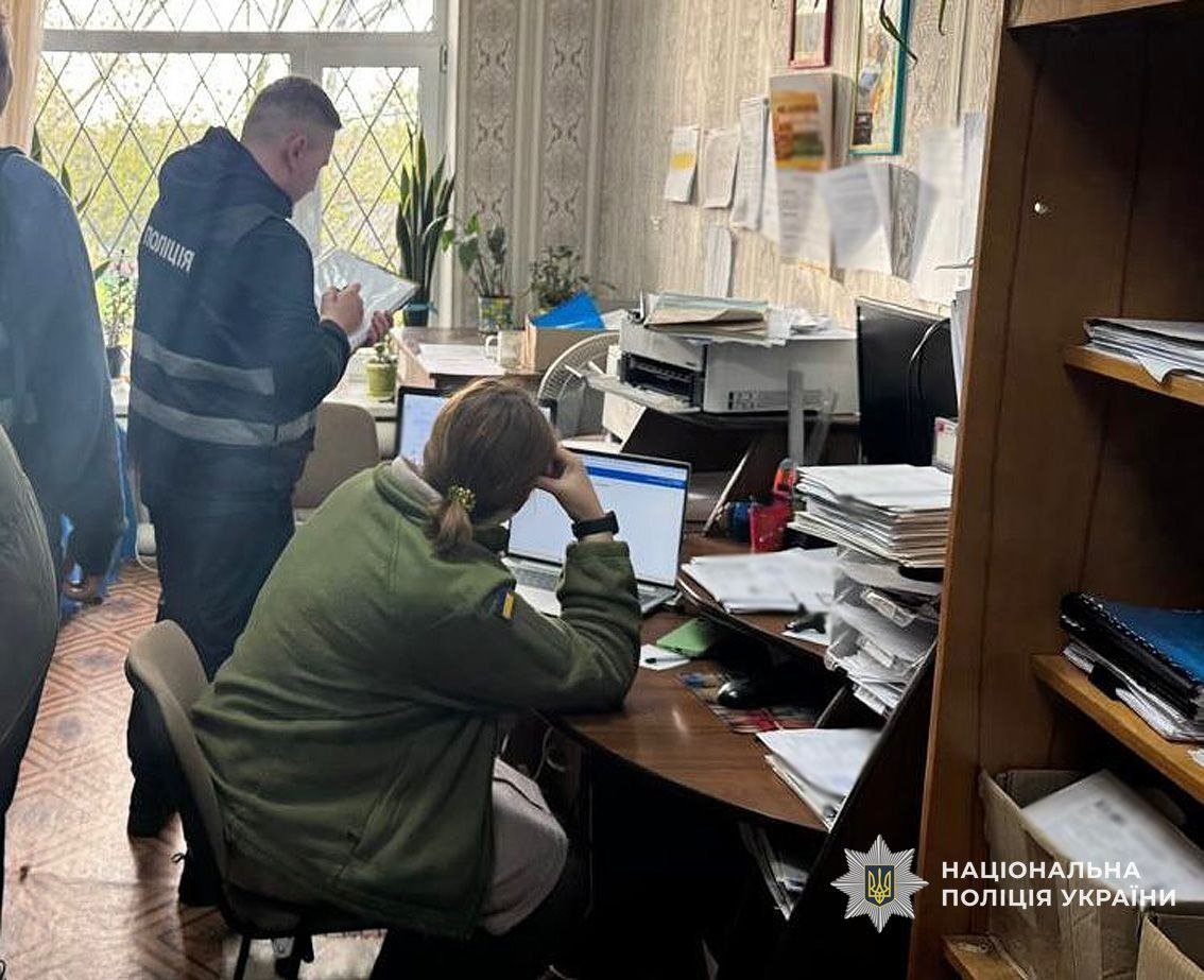 Зняла з військового обліку щонайменше 11 осіб: на Чернігівщині військовослужбовиці ТЦК повідомили про підозру