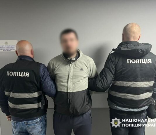 На Чернігівщині двоє чоловіків тяжко побили незнайомця