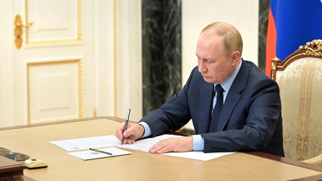 Путин подписал указ о предоставлении упрощенного гражданства РФ жителям Приднестровья (документ)
