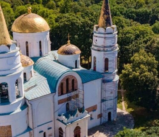 У Чернігові закликають надати Спаському собору особливий державний статус