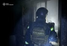 Чернігівщину вночі атакували російські дрони: палали будинки у двох районах