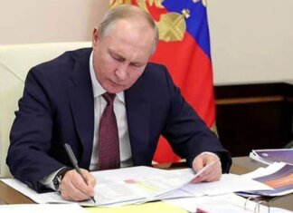 У російських еліт зростає розчарування путіним через війну та кризу в економіці — The Guardian