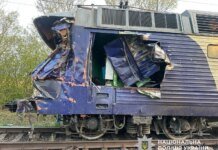 Кількість жертв зіткнення потяга з автокраном на Львівщині зросла до двох