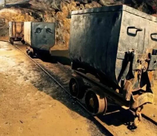 Окупанти планують будувати електростанції та вирощувати врожай у закритих шахтах Донеччини — ЦПД