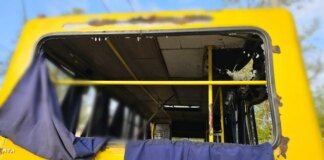 Ворог атакував дроном маршрутку в Херсоні — двоє людей загинули, семеро поранені