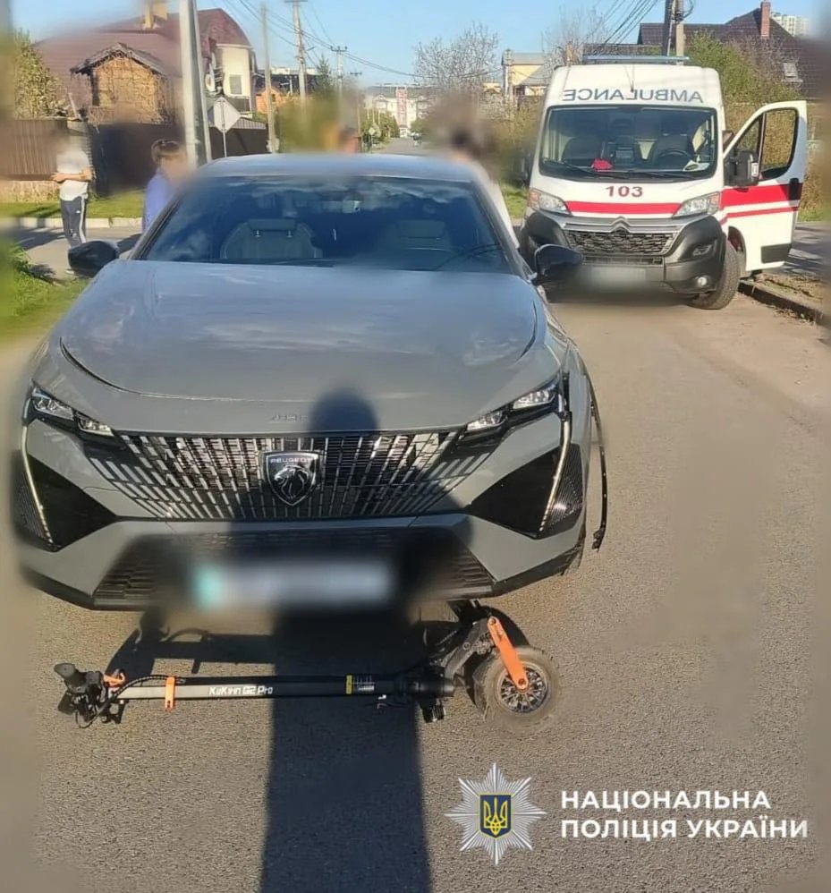 На Київщині легковик збив електросамокат, загинув 10-річний хлопчик